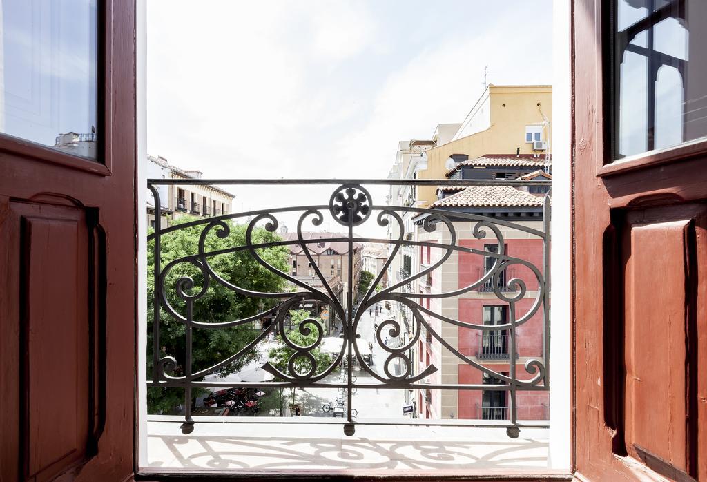 San Miguel Apartment Madrid Exteriör bild